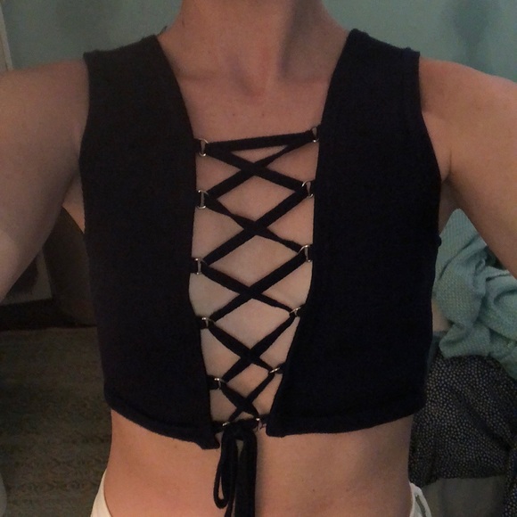 Silence + Noise, Lattice Crossed crop top - Picture 4 of 4